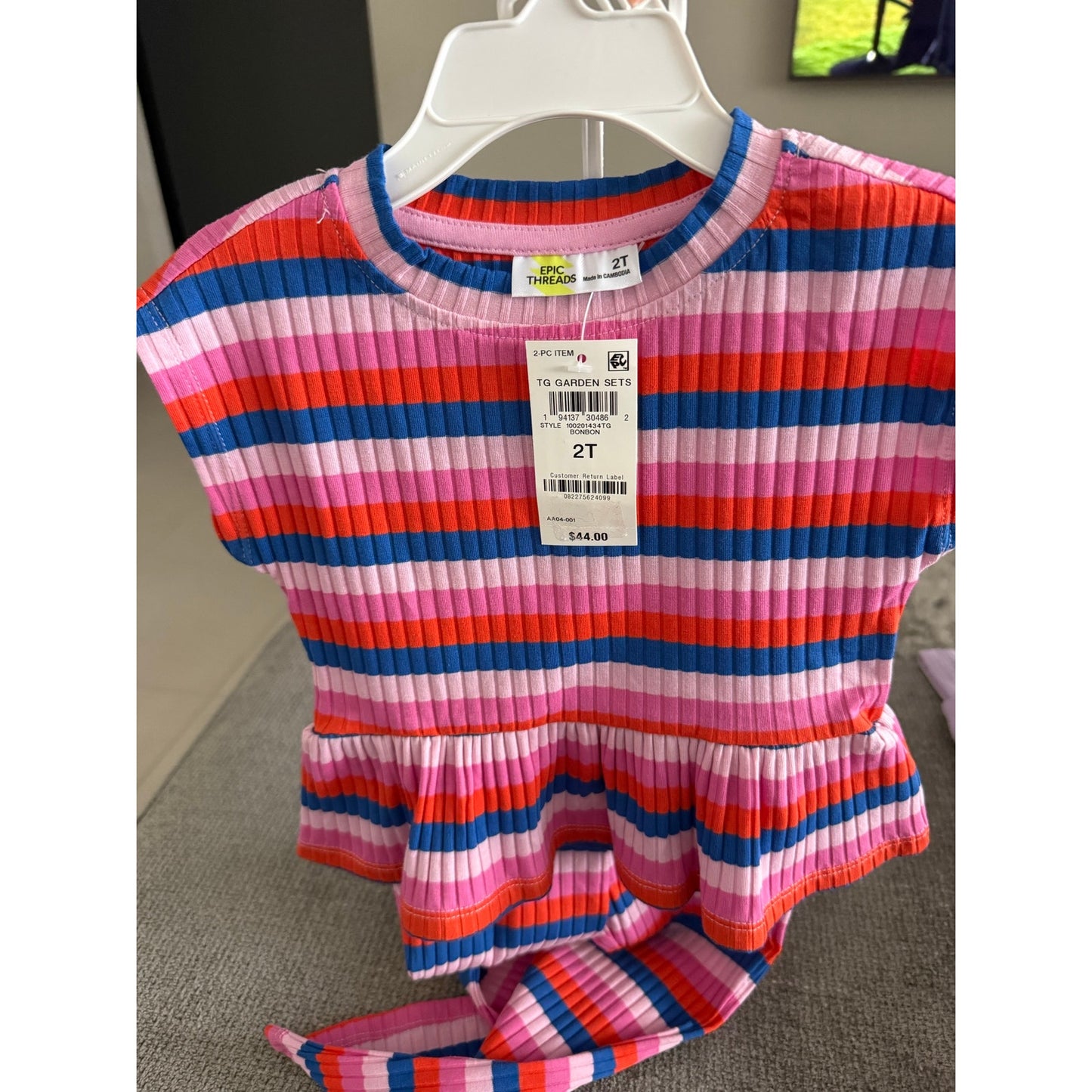 New Girls Outfit Bundle-2T (Retail $76)