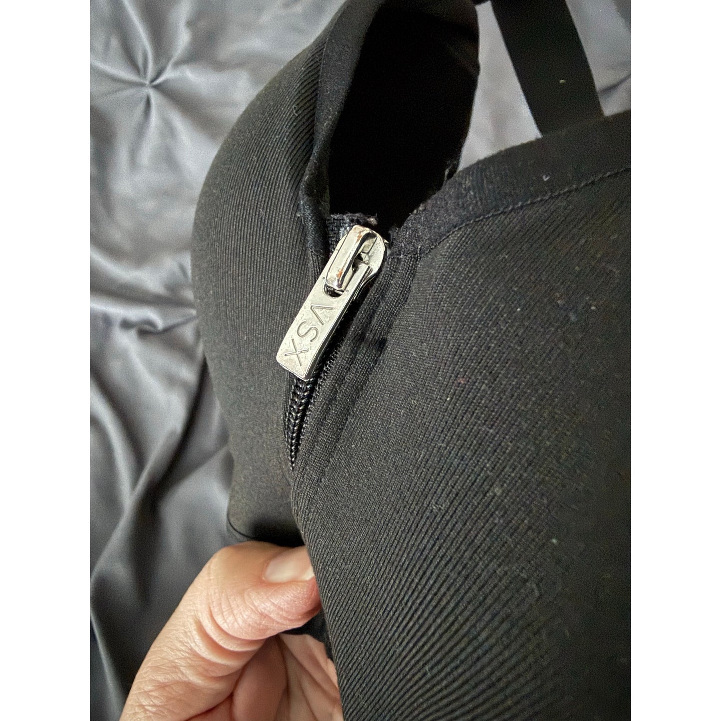 Like New Victoria's Secret Sport Bra front zip- 36B