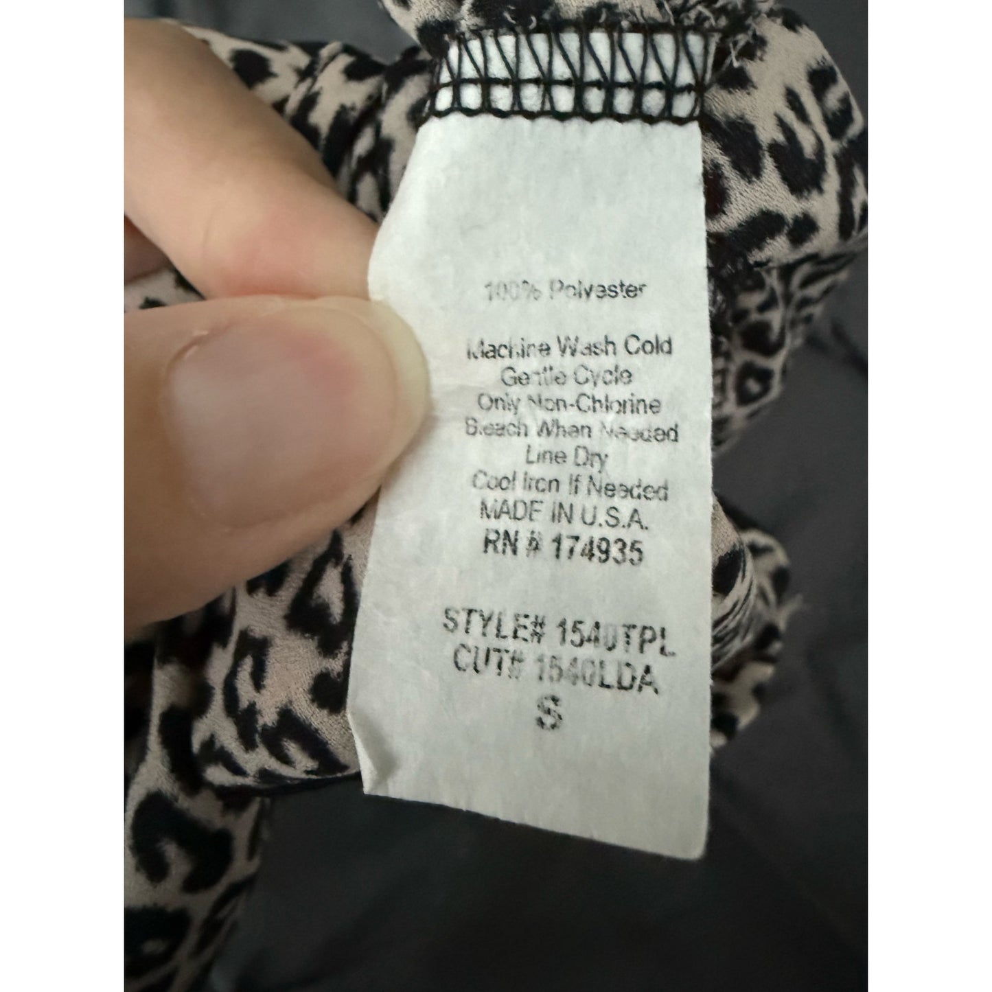 Like New Allison Joy leopard blouse-S