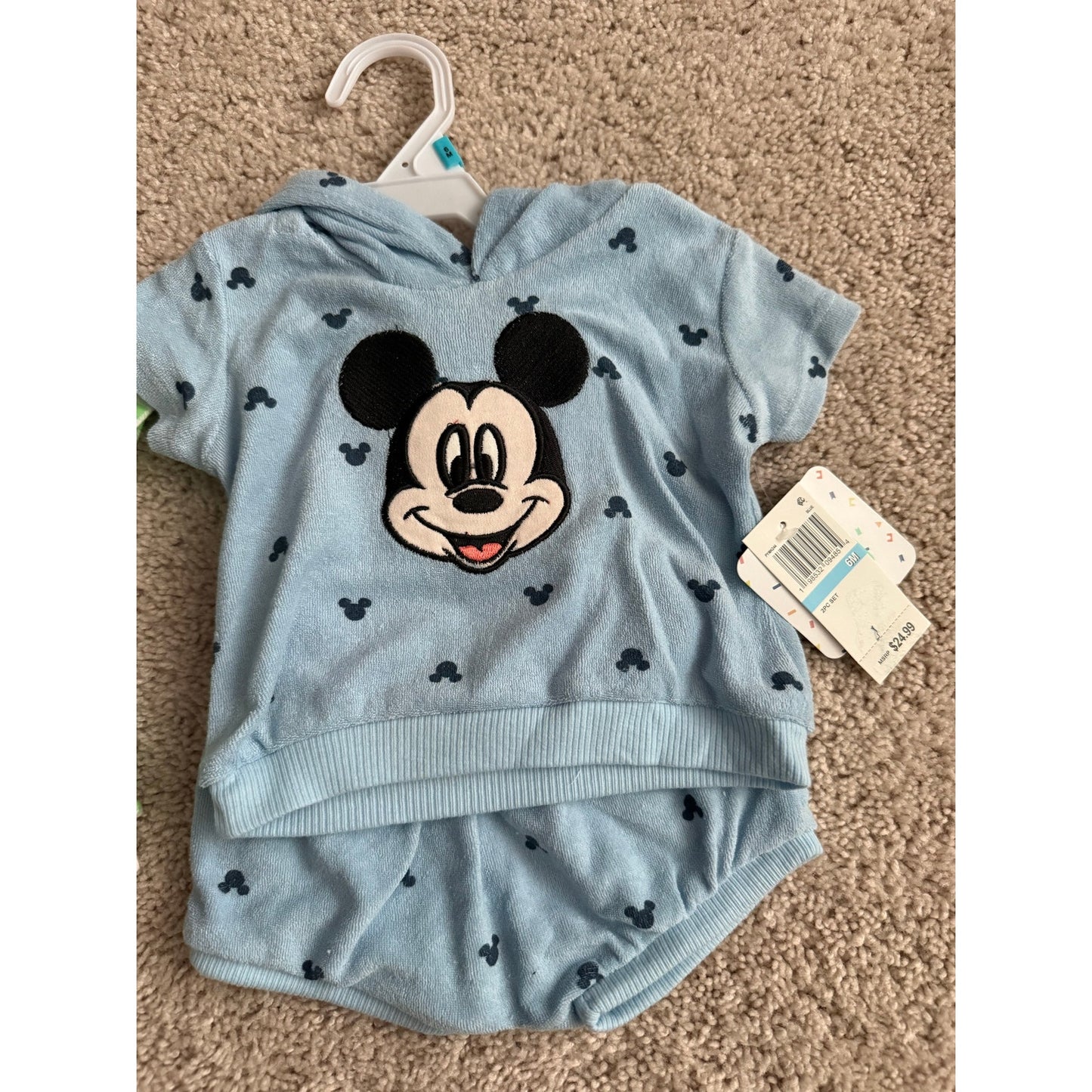 New Boys Disney Outfit- 3 Months (Retail $25)