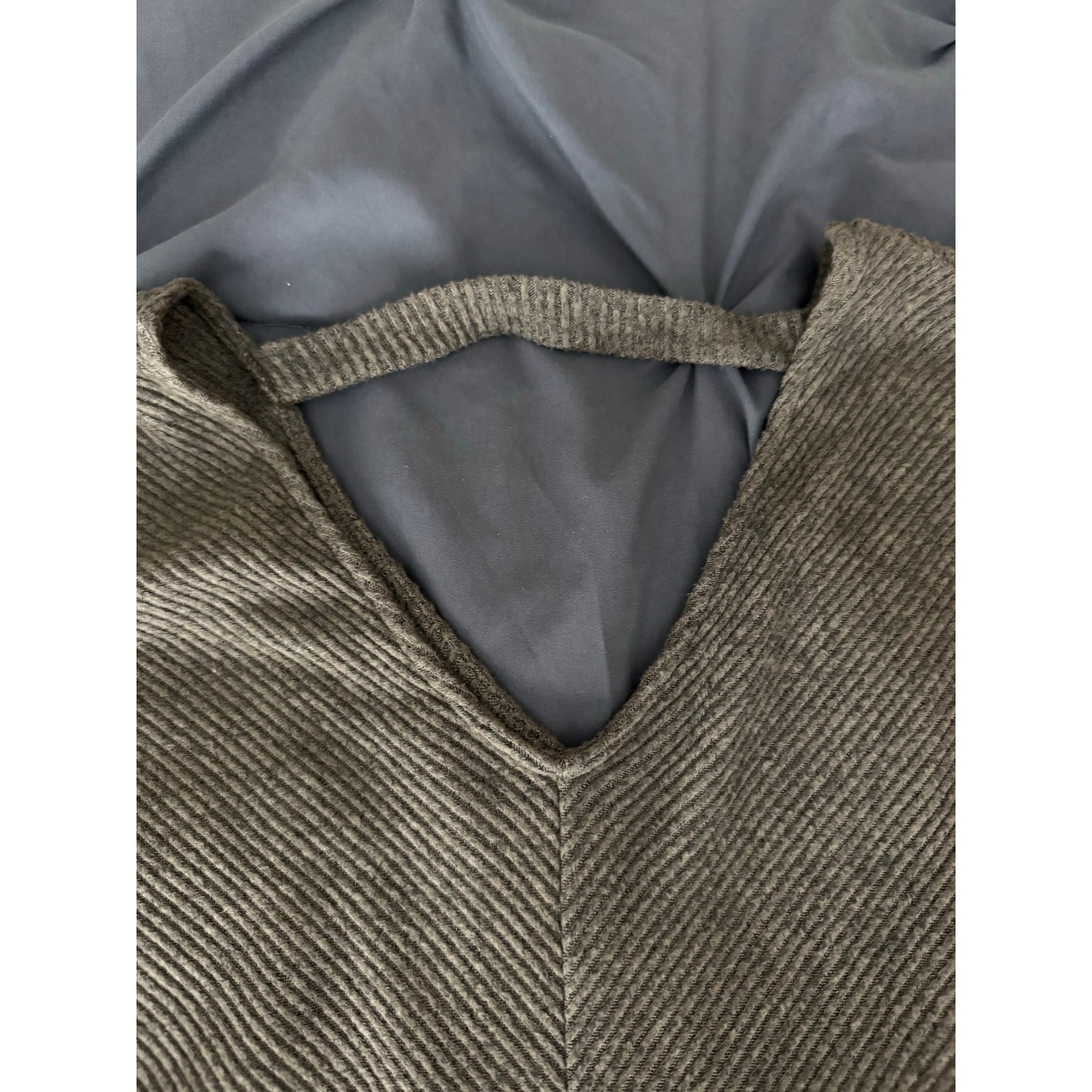 Like New Peyton Jensen l/s-S
