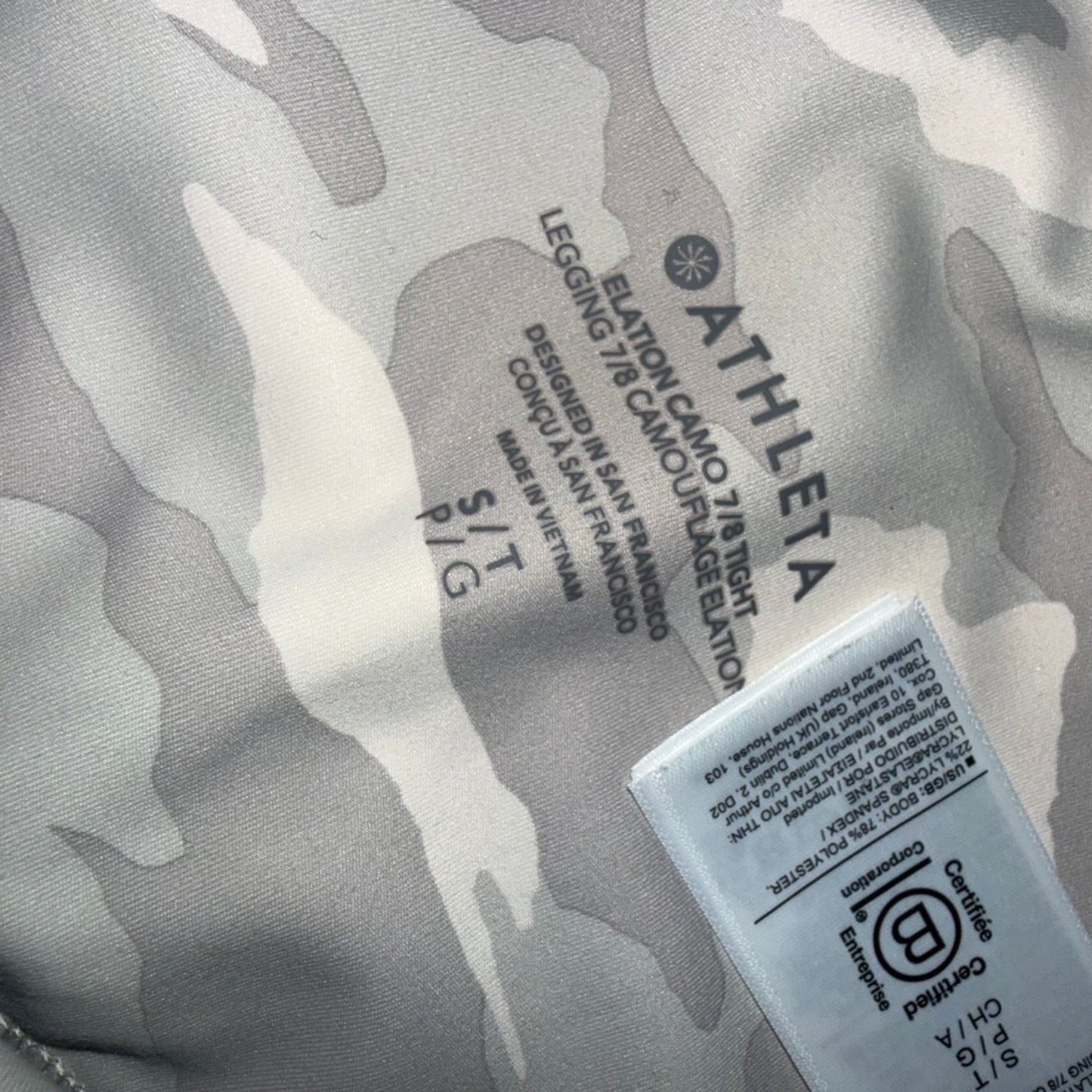 Athleta Elation 7/8 Camo Leggings S-Tall