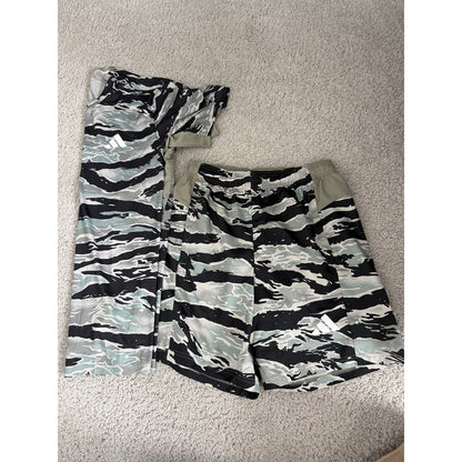 New Mens Adidas Camo Outfit-S (Retail $75)
