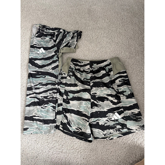 New Mens Adidas Camo Outfit-S (Retail $75)