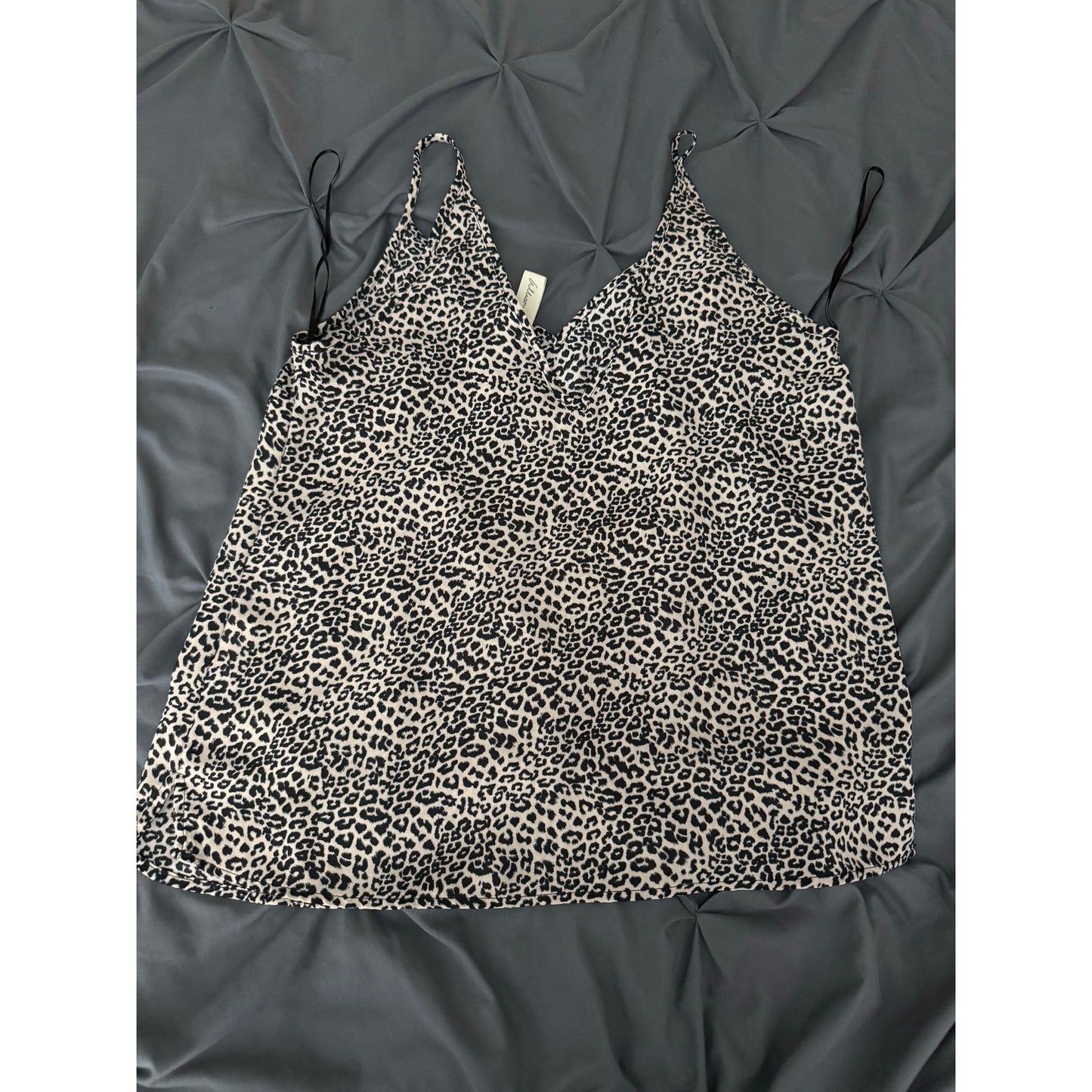 Like New Allison Joy leopard blouse-S