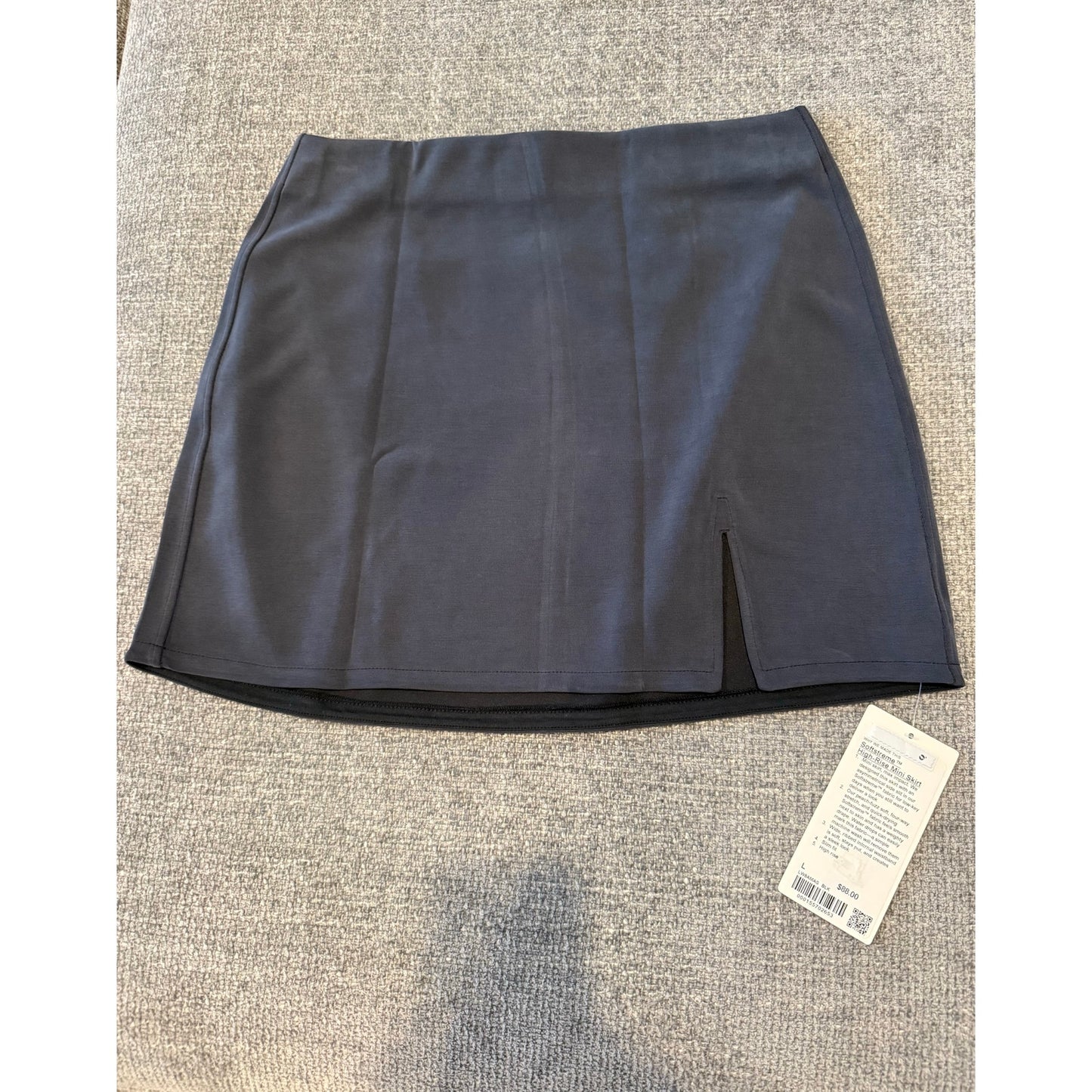 NWT Lululemon Softstreme High Rise Skirt-L