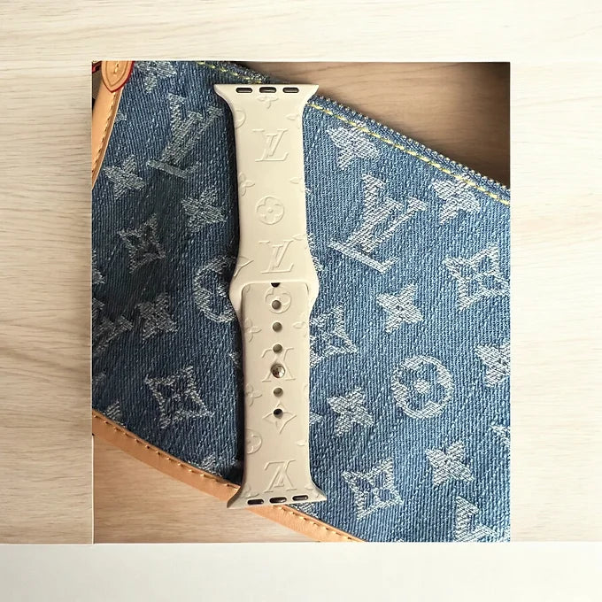 LaLa Engraved Flowers Apple Silicone Watch Band
