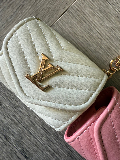 AirPod Pro/Pro 2 and Airpod 4 Case with Gold Accents