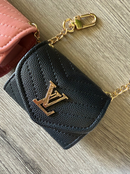 AirPod Pro/Pro 2 and Airpod 4 Case with Gold Accents