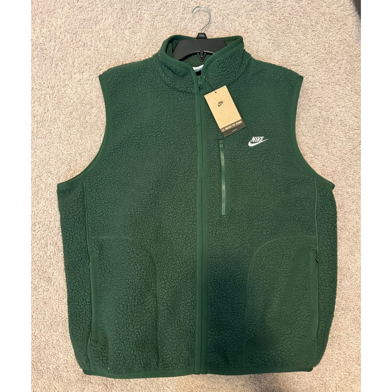 New Mens Nike Vest-M (Retail $95)