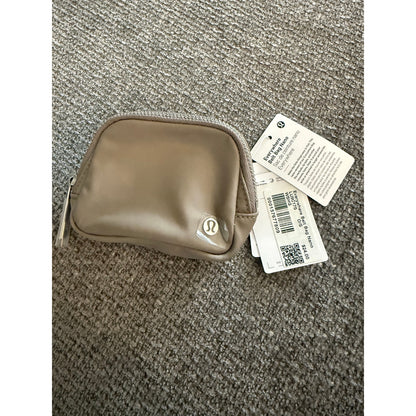 NWT Lululemon Everywhere Belt Bag Nano- Warm Ash Grey